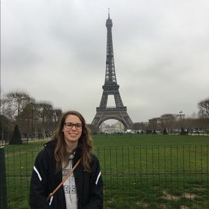 Meet your Posher, Abigail